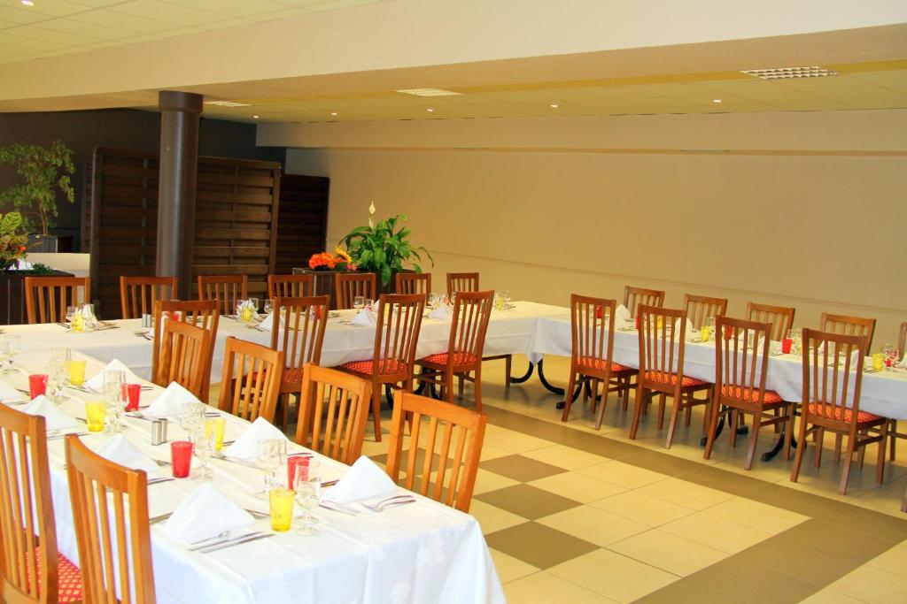 Logis Hotel Restaurant Le Grand Turc LʼOie Oda fotoğraf