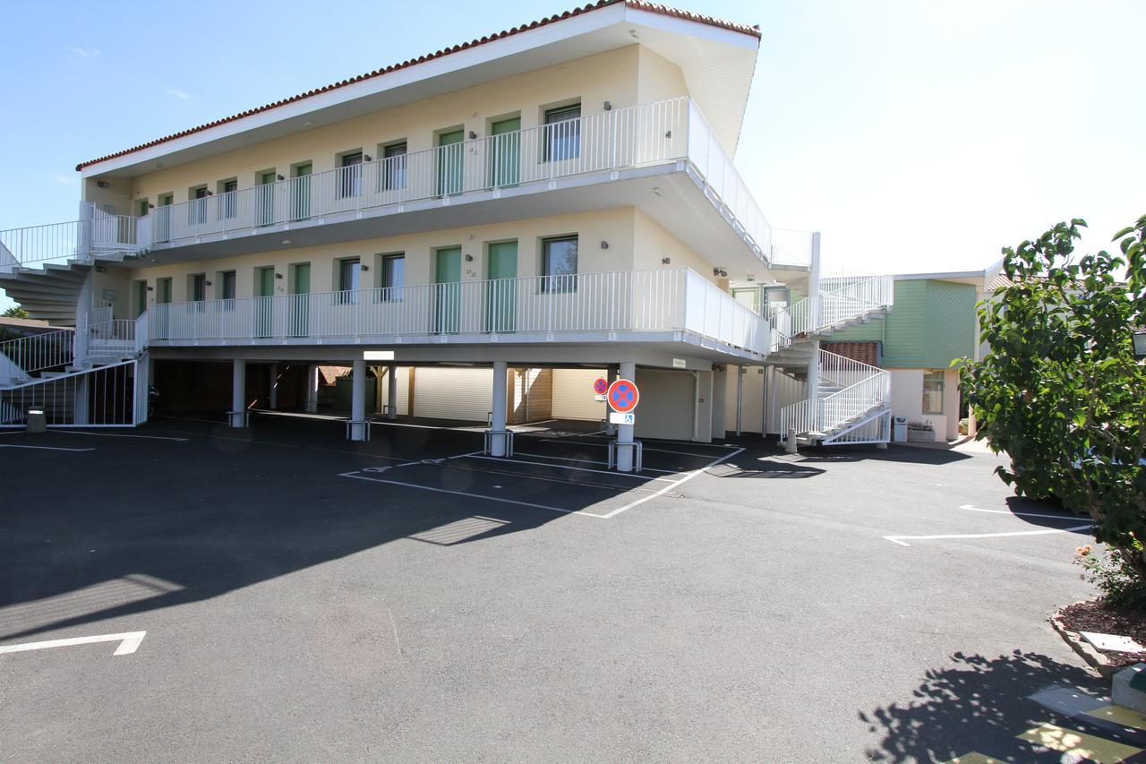 Logis Hotel Restaurant Le Grand Turc LʼOie Dış mekan fotoğraf