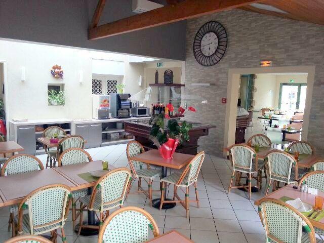Logis Hotel Restaurant Le Grand Turc LʼOie Dış mekan fotoğraf